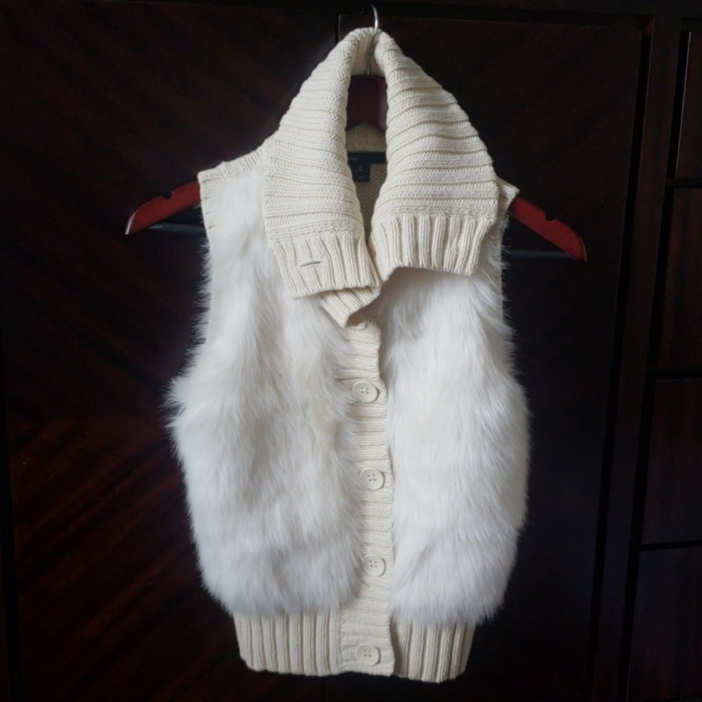 Gap girl vest. Very cute